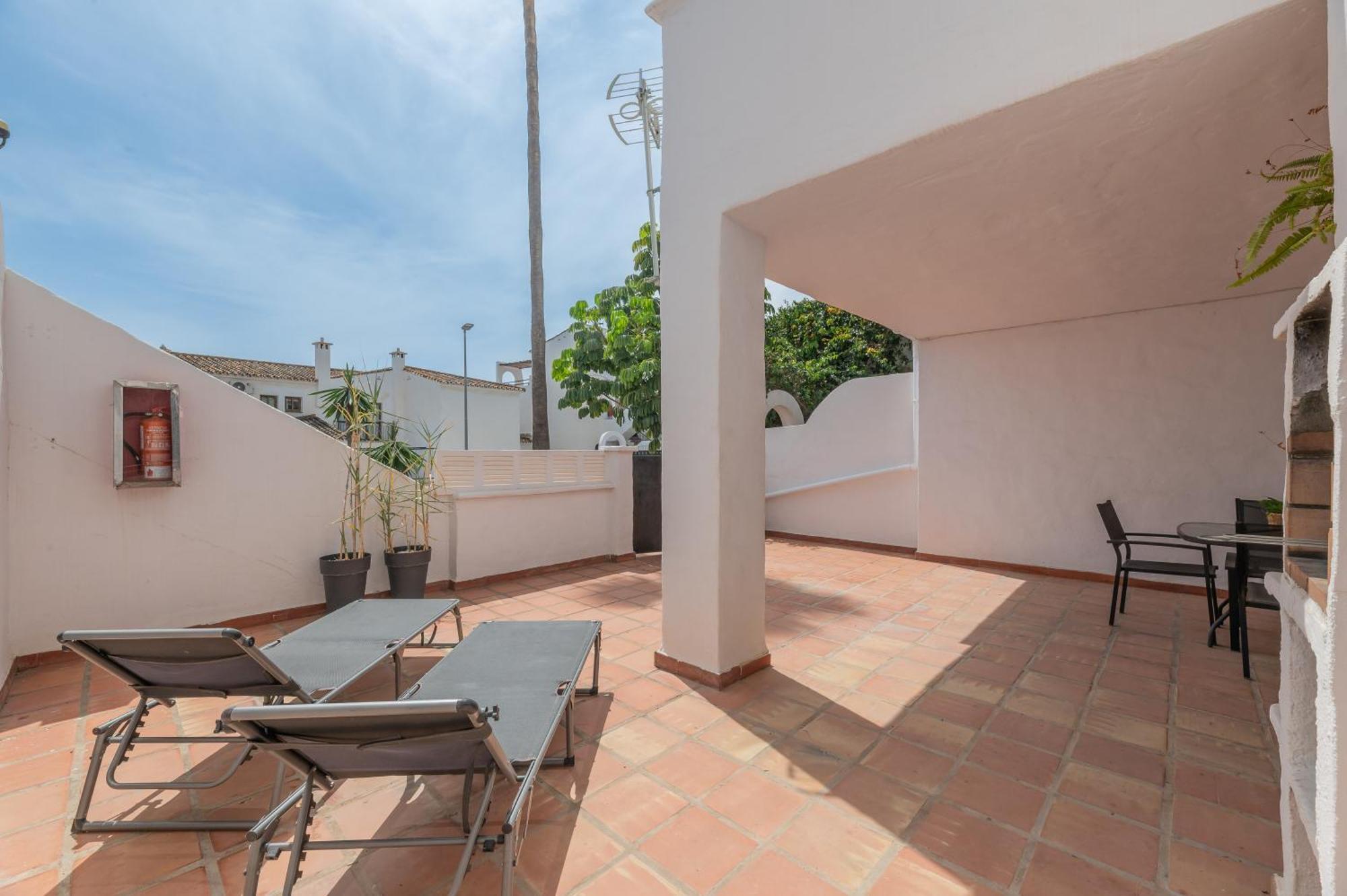Apartamento Con Amplio Porche Y Bbq Benalmadena Exterior photo