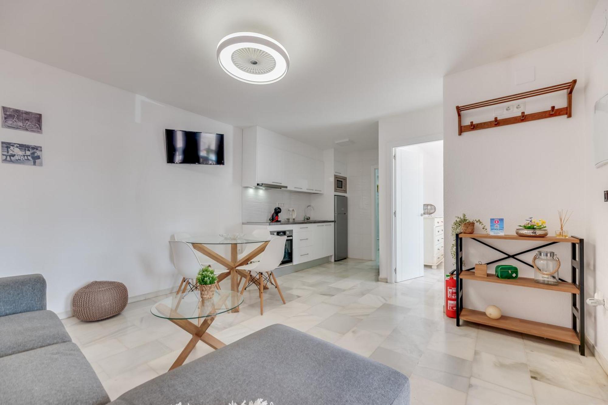 Apartamento Con Amplio Porche Y Bbq Benalmadena Exterior photo