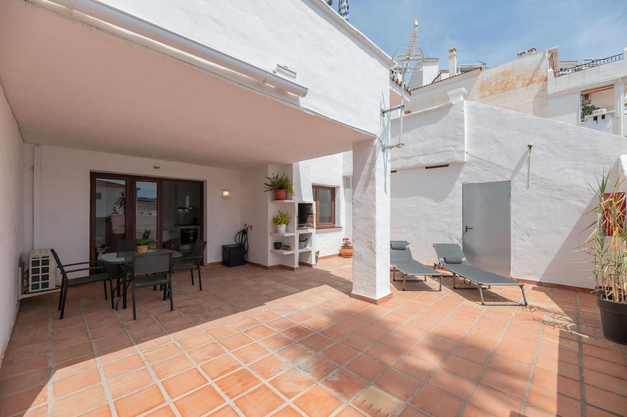 Apartamento Con Amplio Porche Y Bbq Benalmadena Exterior photo